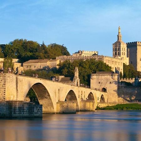 Camille - Charmant T2 Moderne Et Calme Châteaurenard Esterno foto